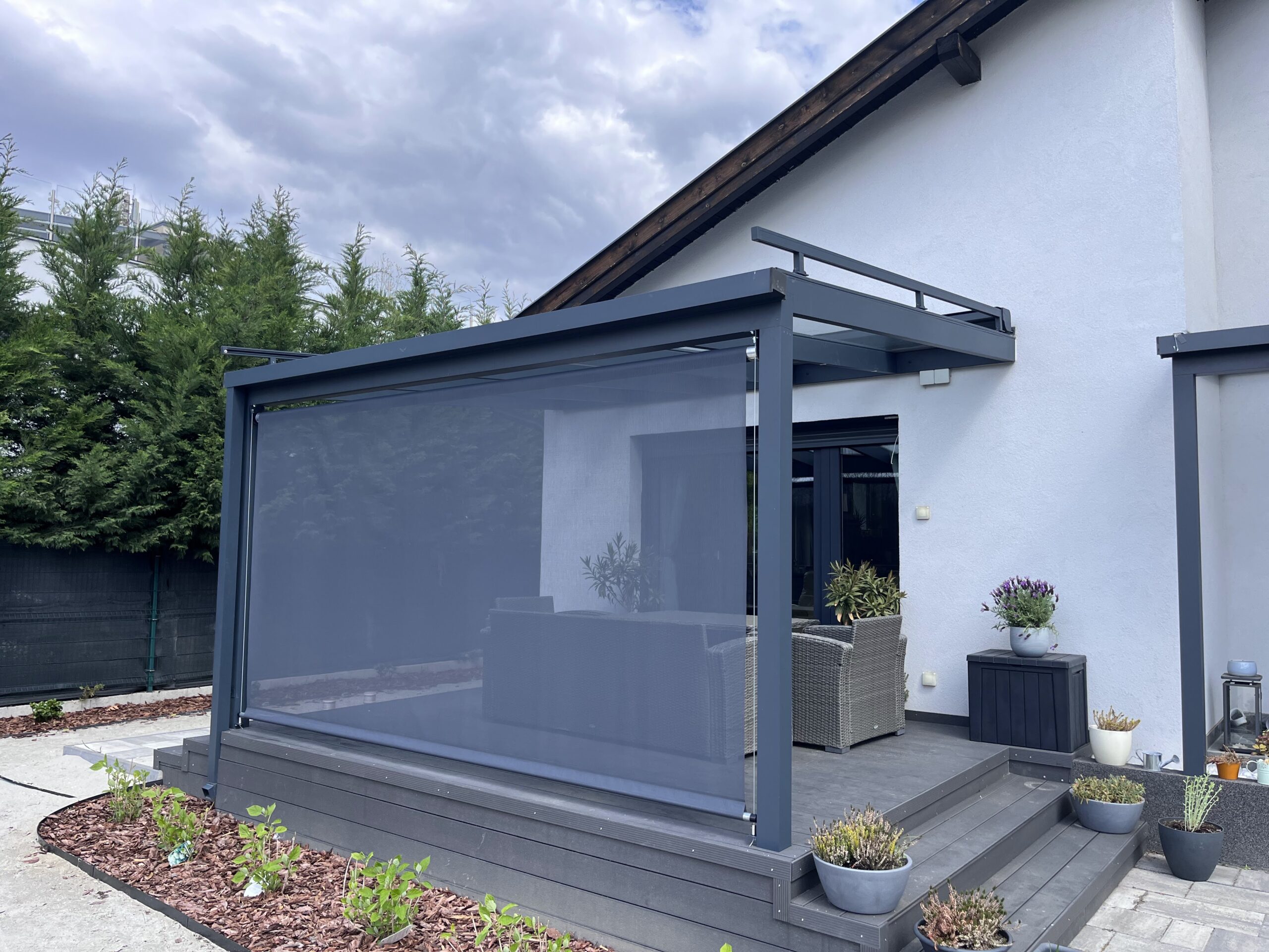 függőleges napellenző teraszon 